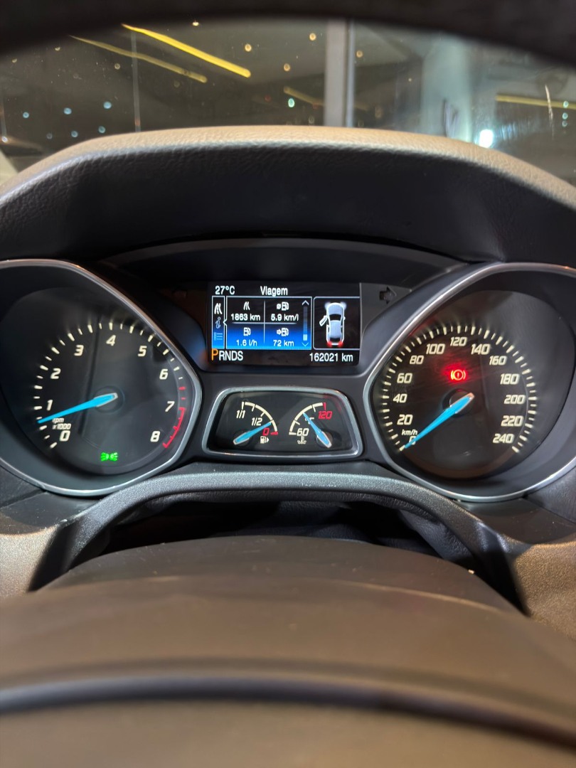 FORD Focus Hatch 2.0 16V 4P FLEX TITANIUM POWERSHIFT AUTOMÁTICO