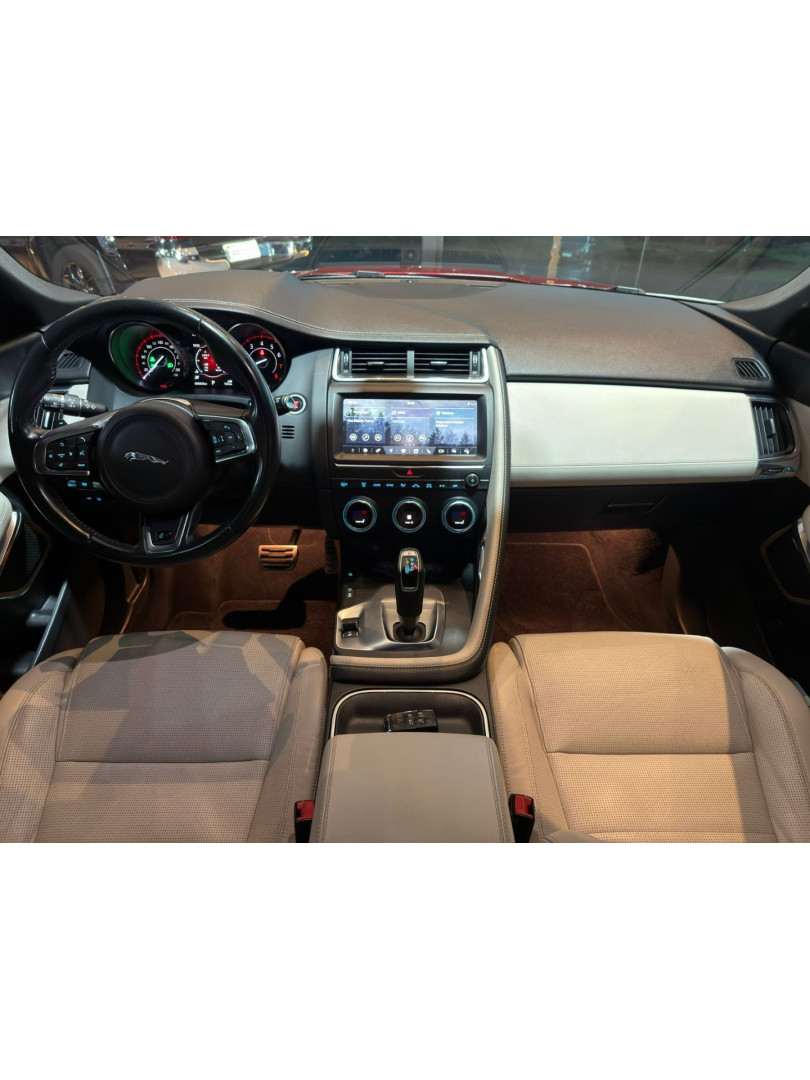 JAGUAR E-Pace 2.0 16V 4P P300 R-DYNAMIC SE AWD TURBO AUTOMÁTICO