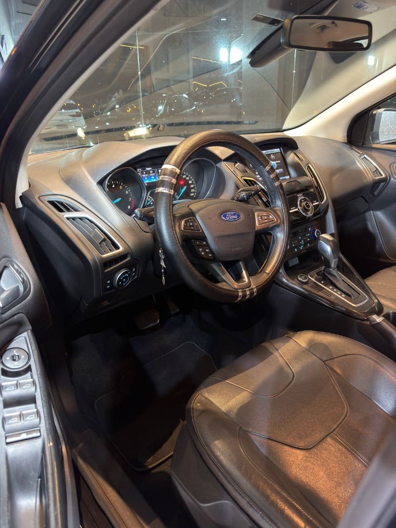 FORD Focus Hatch 2.0 16V 4P FLEX TITANIUM POWERSHIFT AUTOMÁTICO