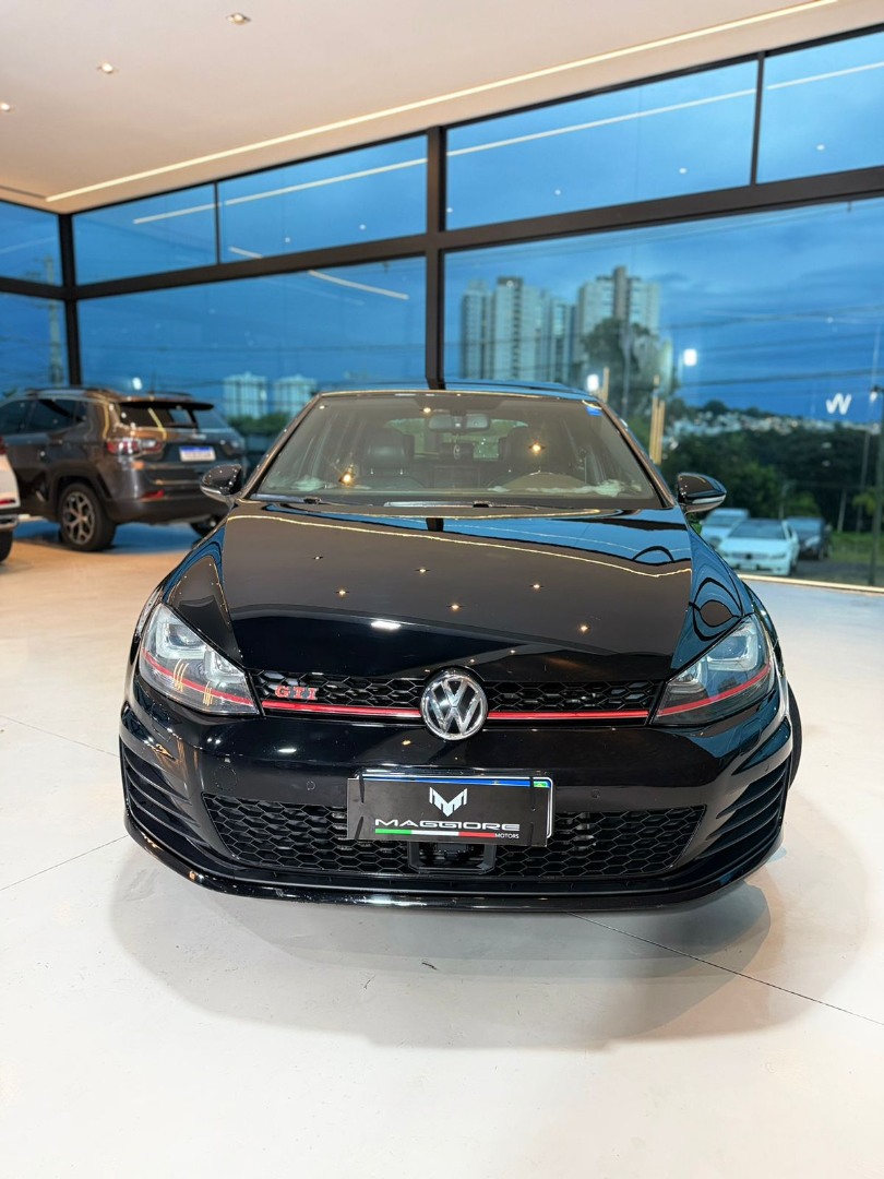 VOLKSWAGEN Golf 2.0 TSI GTI TURBO AUTOMÁTICO
