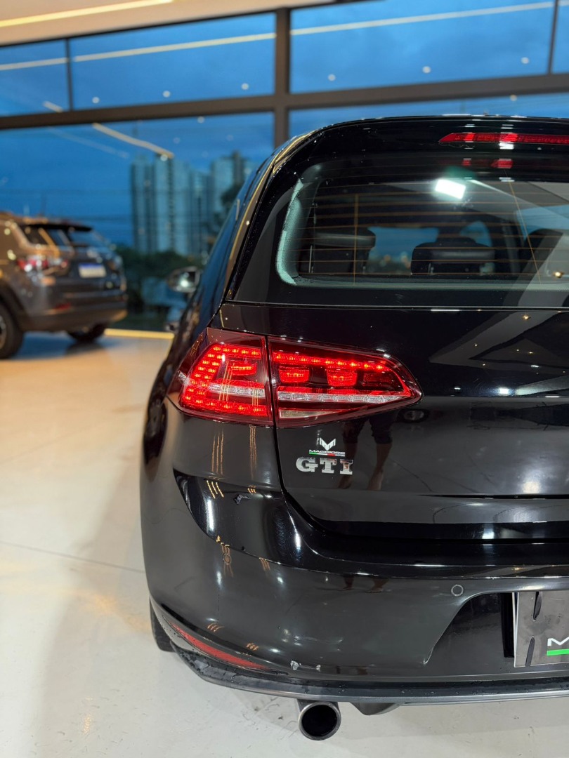 VOLKSWAGEN Golf 2.0 TSI GTI TURBO AUTOMÁTICO
