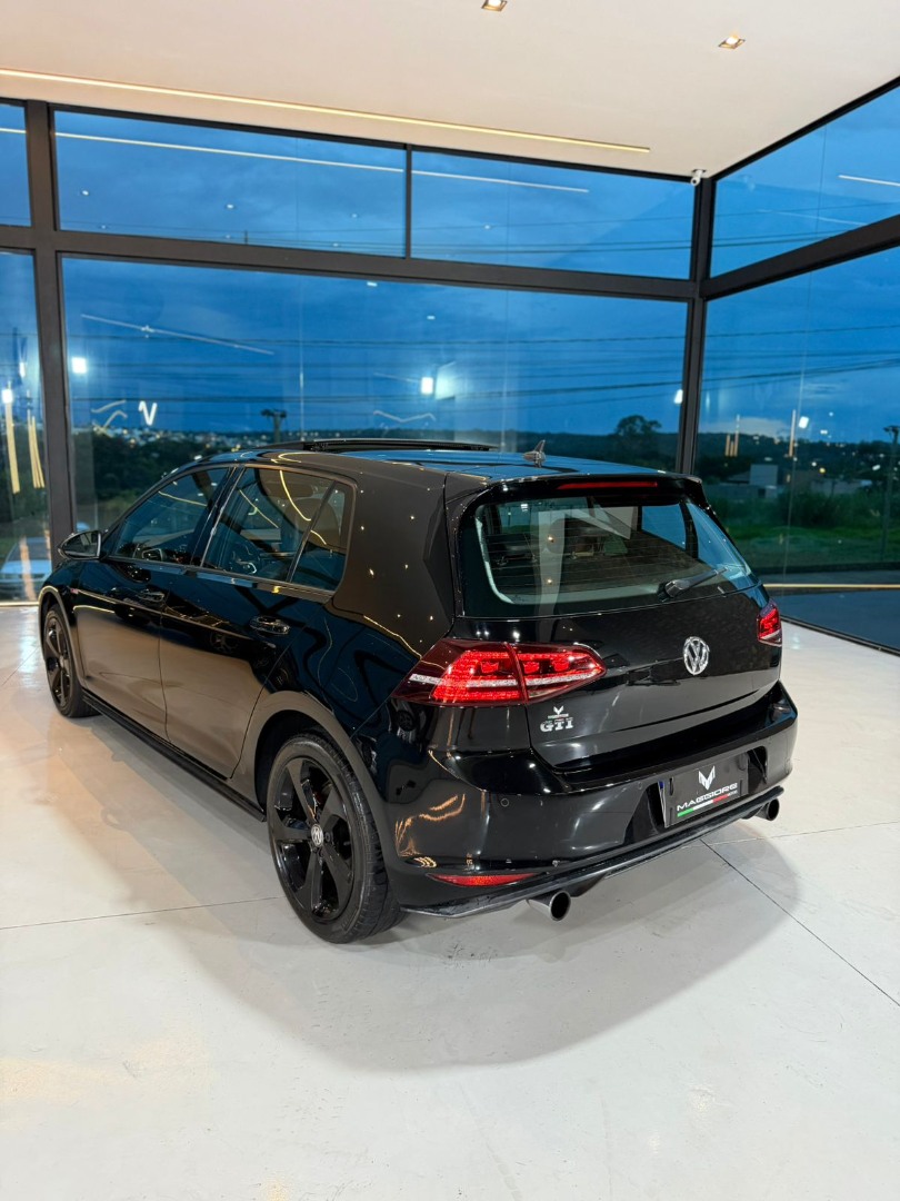 VOLKSWAGEN Golf 2.0 TSI GTI TURBO AUTOMÁTICO