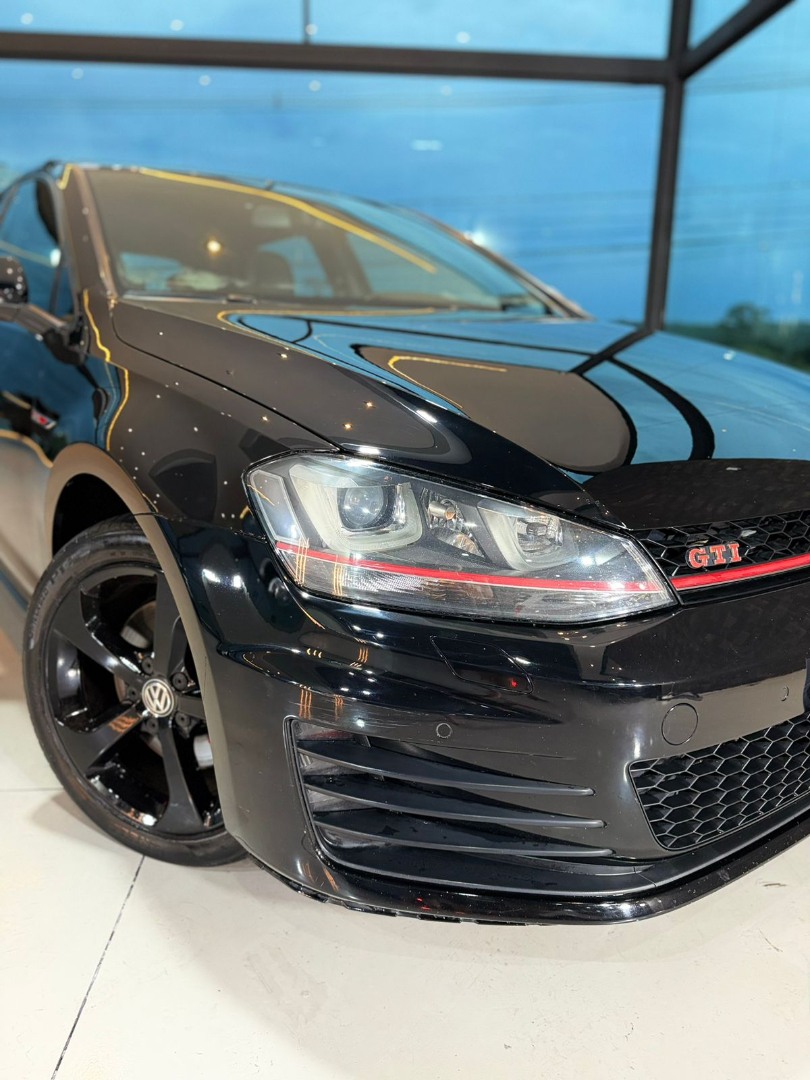 VOLKSWAGEN Golf 2.0 TSI GTI TURBO AUTOMÁTICO