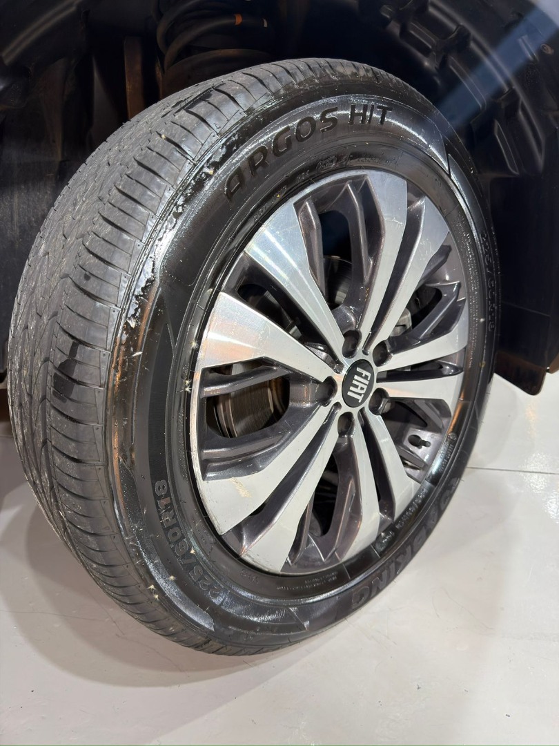 FIAT Toro 1.3 16V 4P FLEX 270 TURBO VOLCANO AUTOMÁTICO