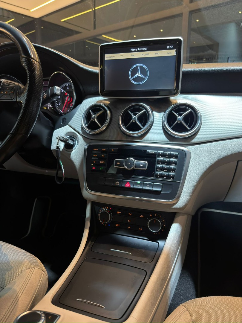 MERCEDES-BENZ GLA 200 1.6 16V 4P CGI ADVANCE TURBO AUTOMÁTICO