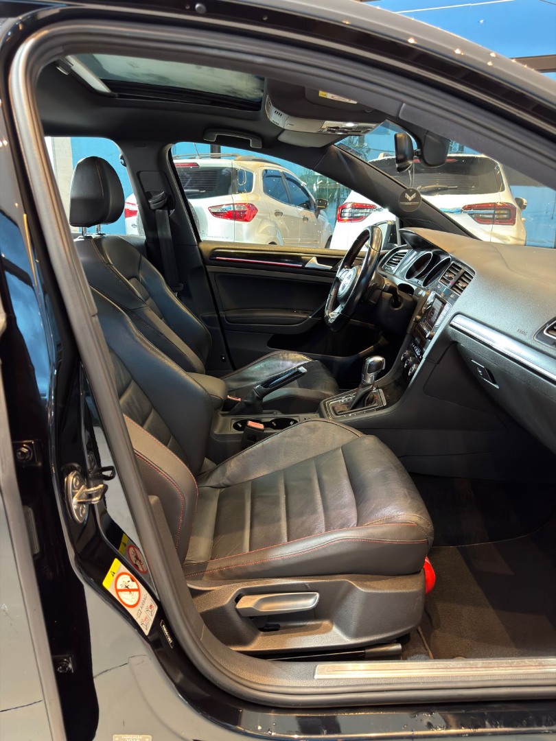 VOLKSWAGEN Golf 2.0 TSI GTI TURBO AUTOMÁTICO