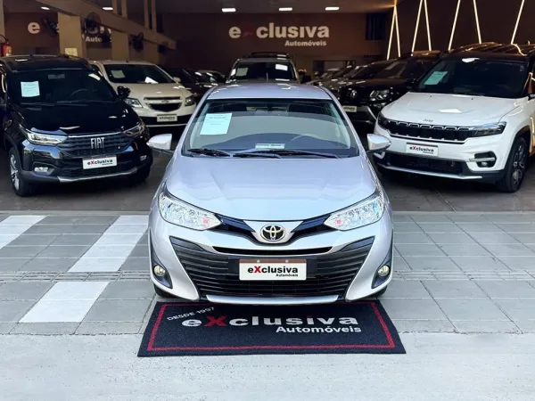 YARIS 1.5 16V SEDAN XL