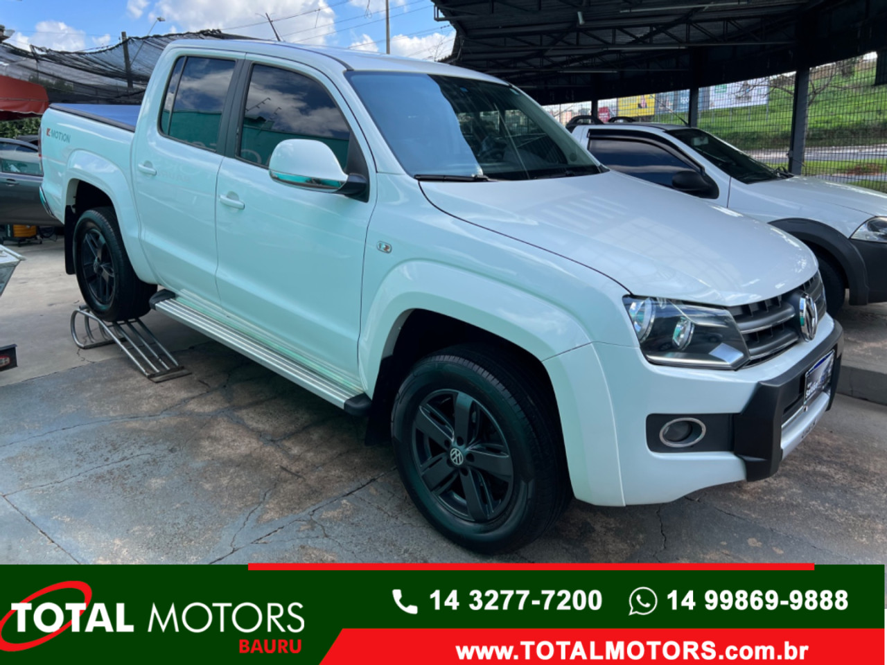 Amarok 2.0 16V CABINE DUPLA HIGHLINE 4X4 TURBO INTERCOOLER AUTOMÁTICO