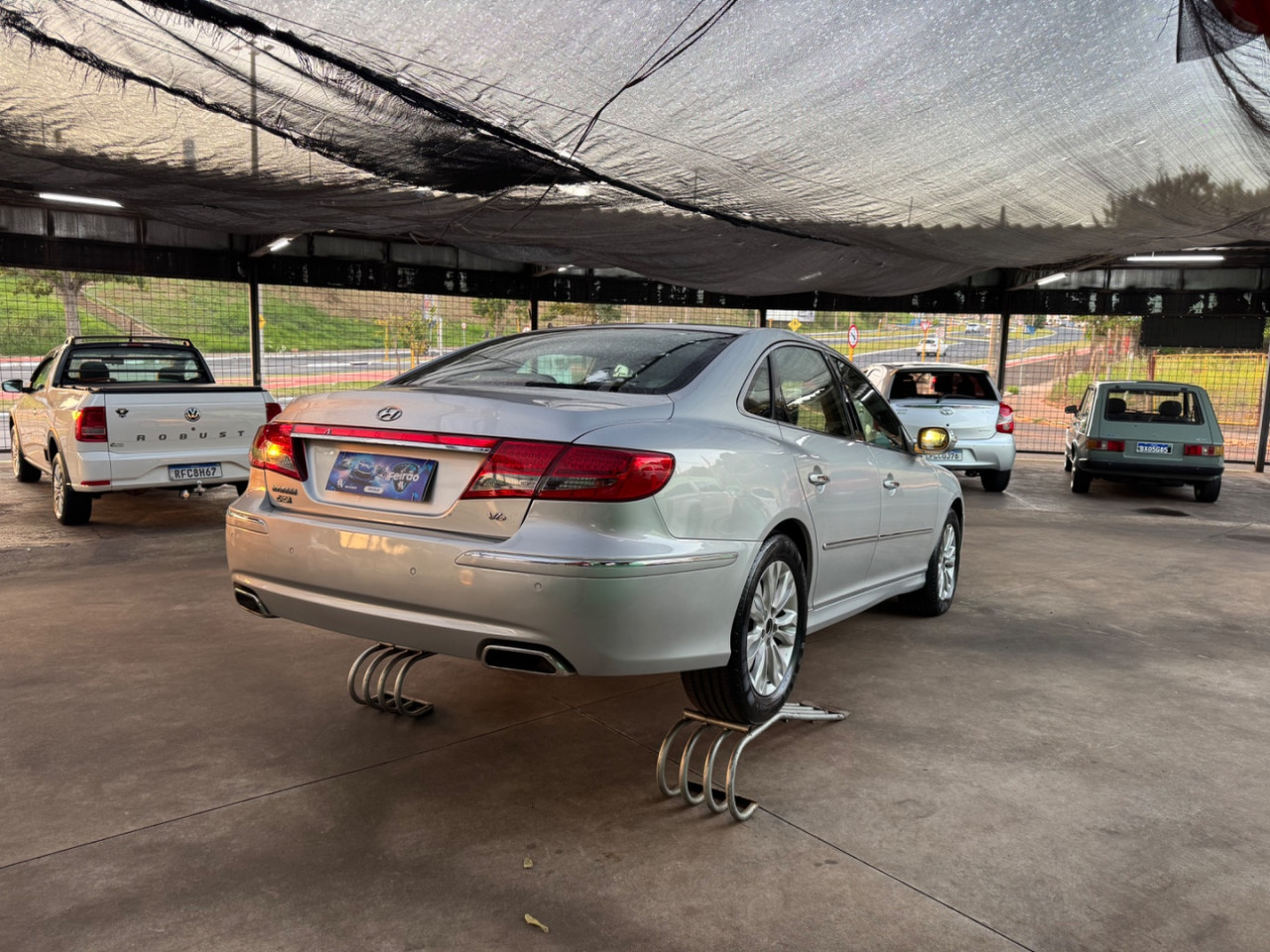 Azera 3.3 V6 24V GLS AUTOMÁTICO