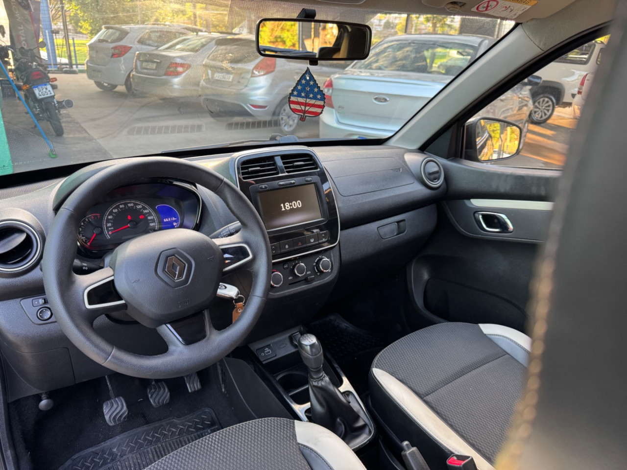 RENAULT Kwid 1.0 12V 4P SCE FLEX INTENSE