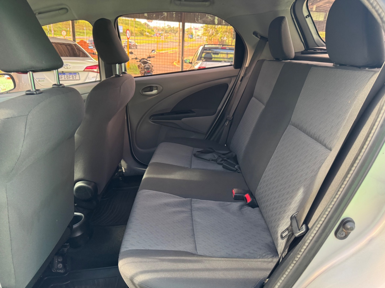 Etios Hatch 1.5 16V 4P FLEX XLS