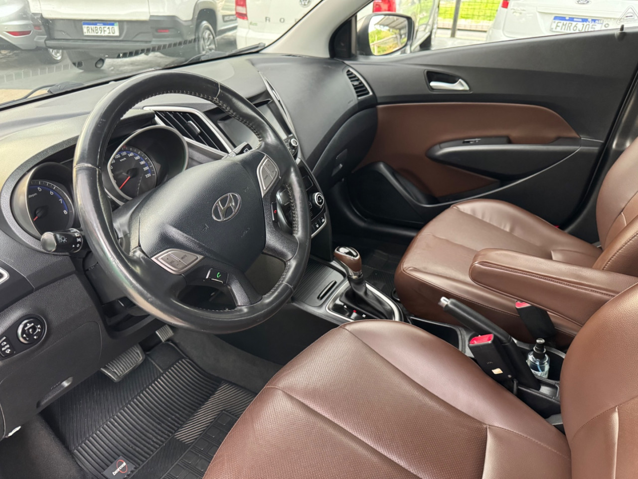 HYUNDAI HB 20 Hatch 1.6 16V 4P PREMIUM FLEX AUTOMÁTICO