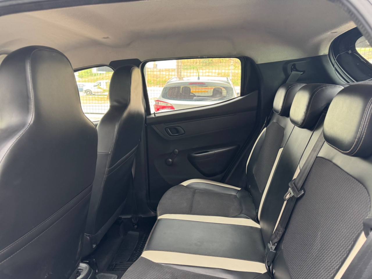 Kwid 1.0 12V 4P SCE FLEX INTENSE