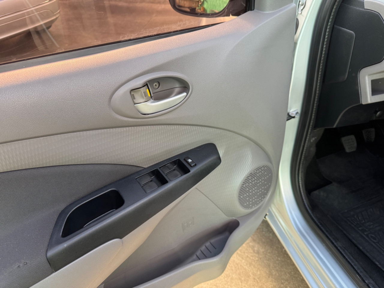 Etios Hatch 1.5 16V 4P FLEX XLS