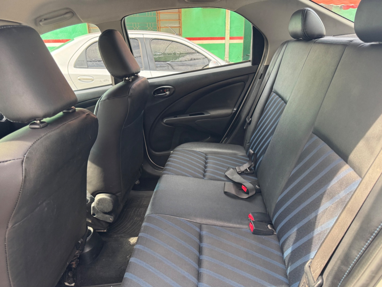 Etios Sedan 1.5 16V 4P FLEX XS