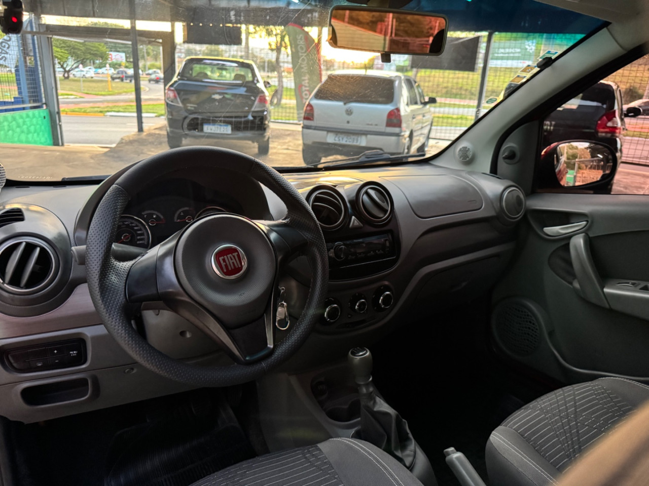 Palio 1.0 4P FLEX ATTRACTIVE