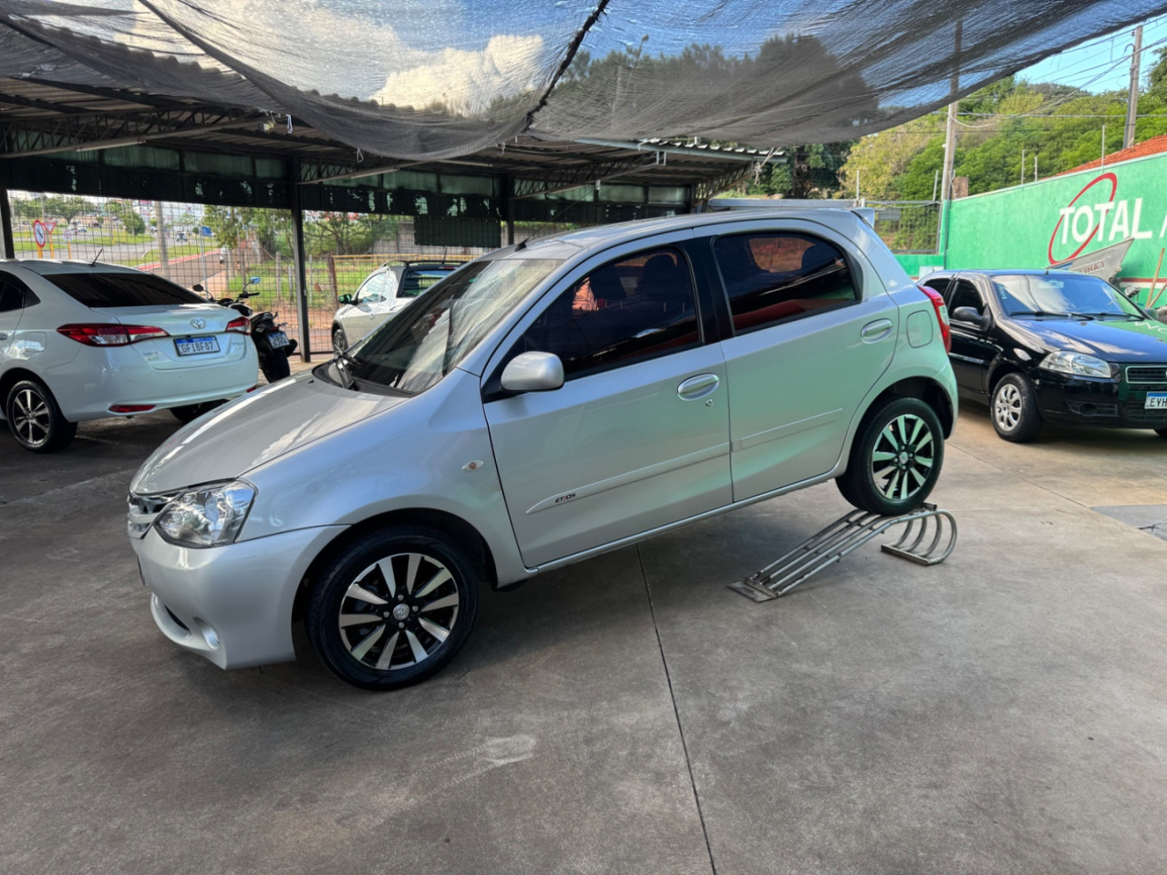 Etios Hatch 1.5 16V 4P FLEX XLS
