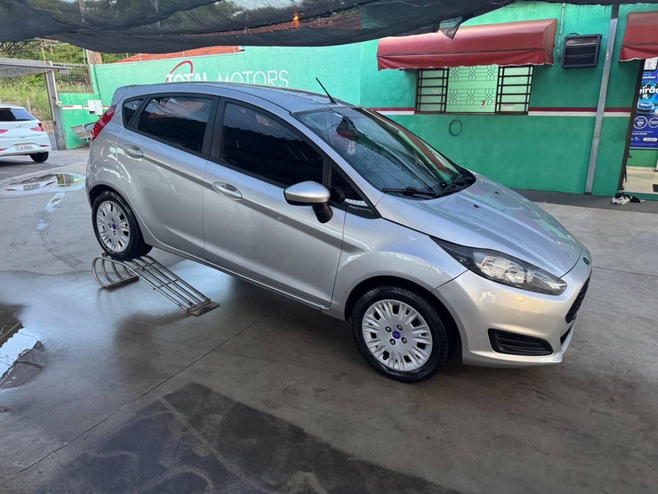FORD Fiesta Hatch 1.5 16V 4P S FLEX