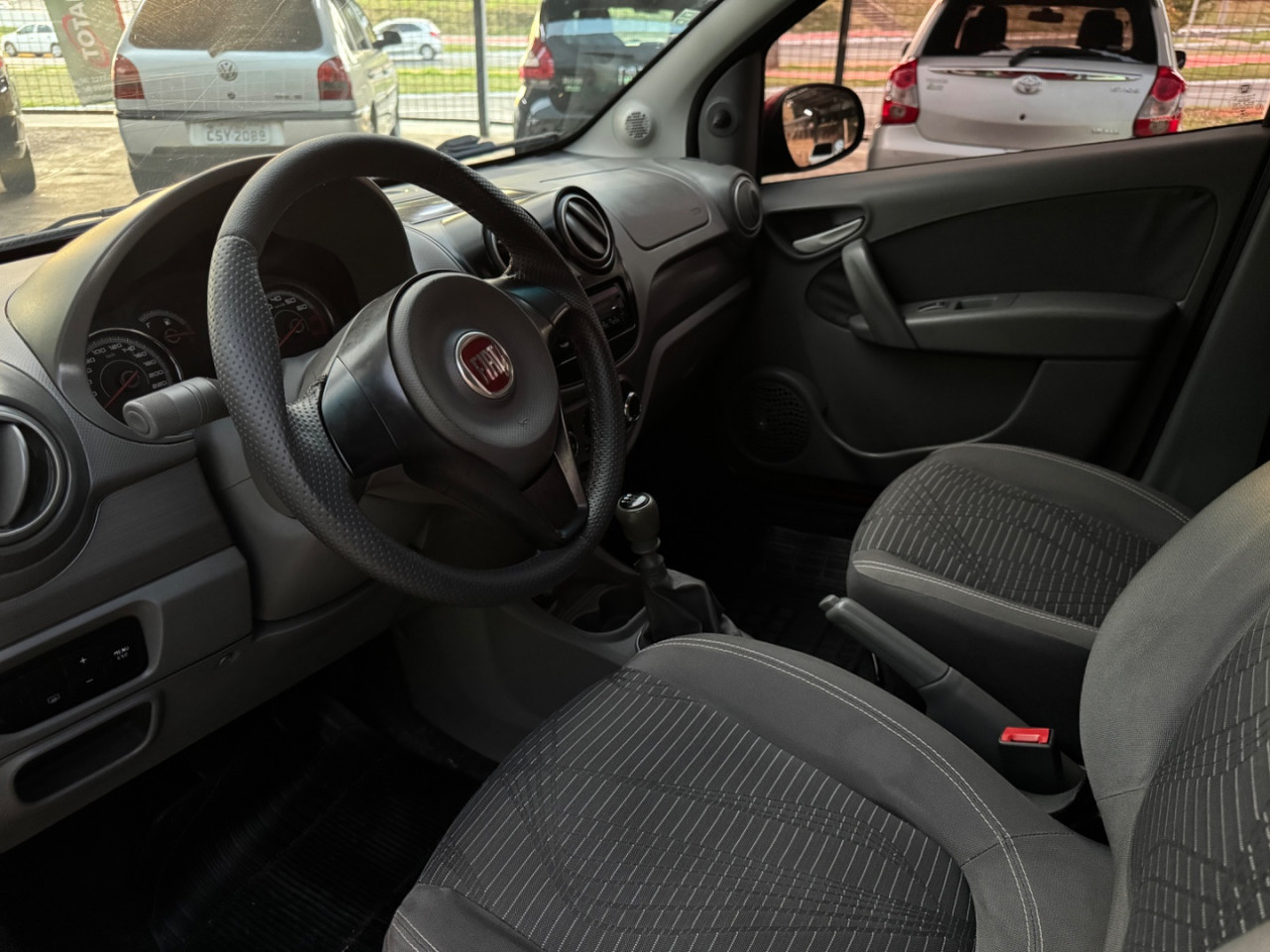 Palio 1.0 4P FLEX ATTRACTIVE
