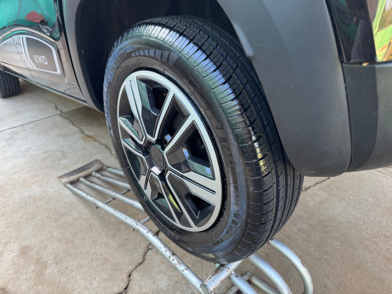 RENAULT Kwid 1.0 12V 4P SCE FLEX INTENSE