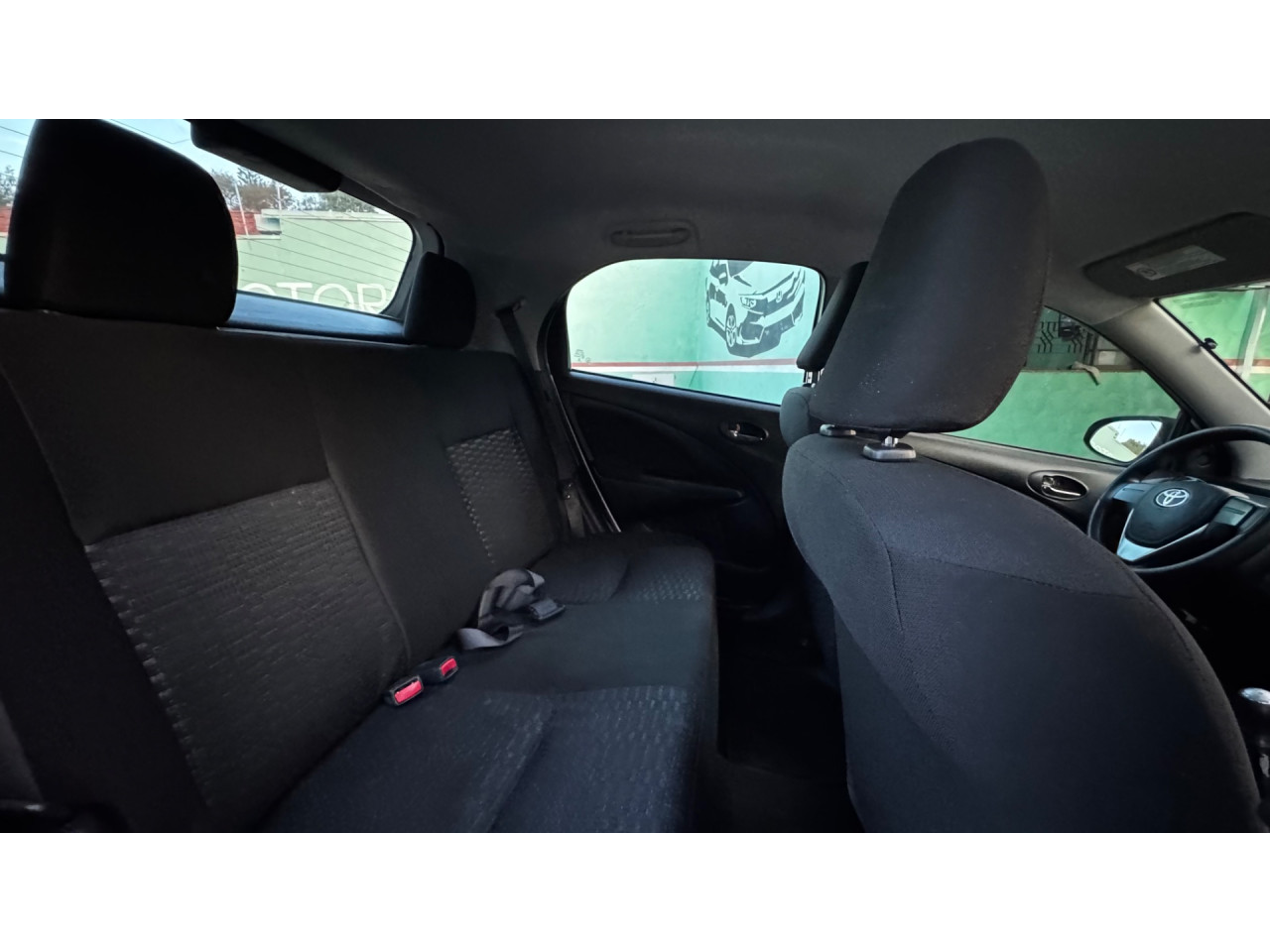 TOYOTA Etios Hatch 1.3 16V 4P FLEX