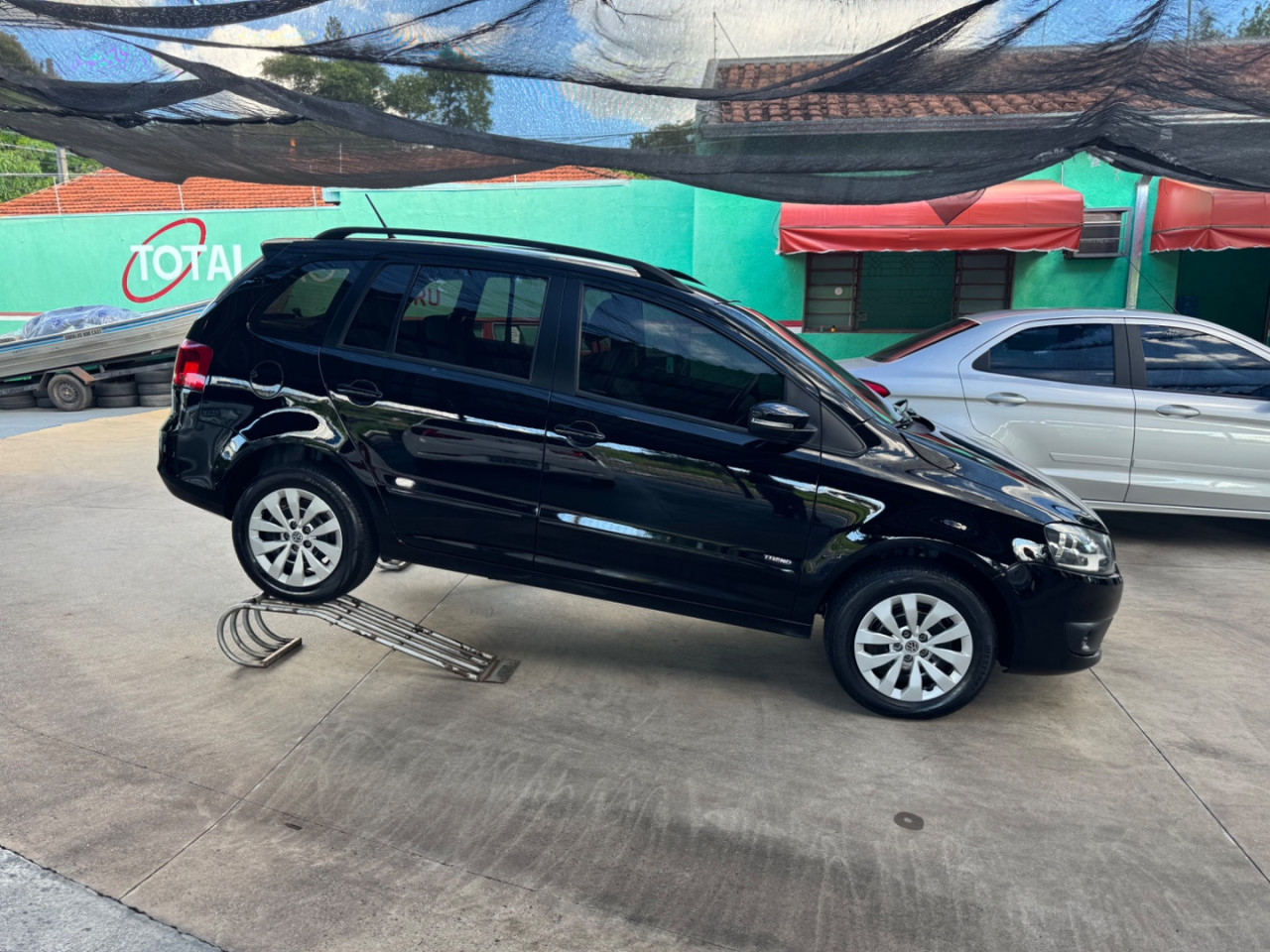 VOLKSWAGEN Space Fox 1.6 4P FLEX I-TREND