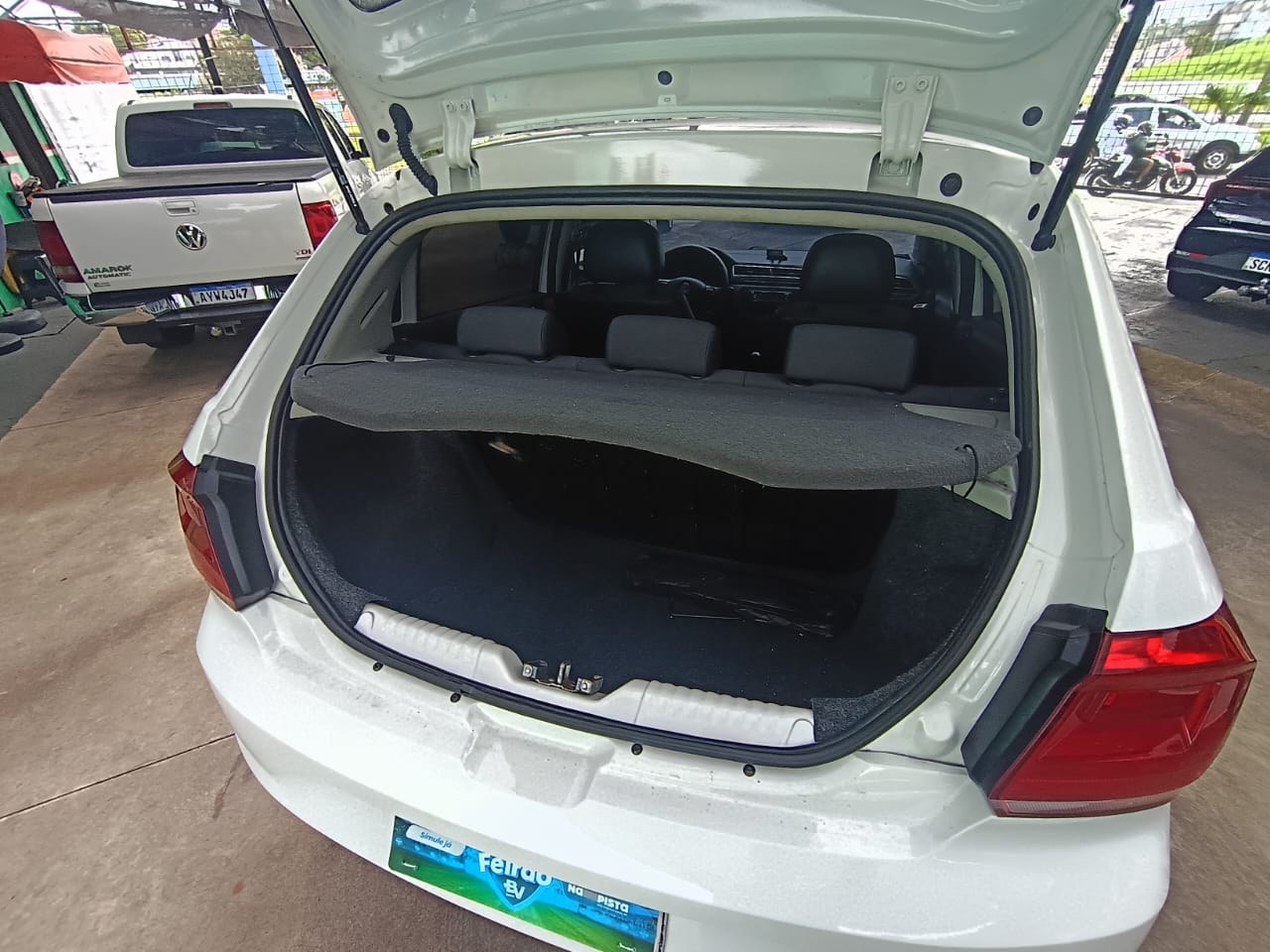 VOLKSWAGEN Gol 1.0 12V FLEX MPI G8