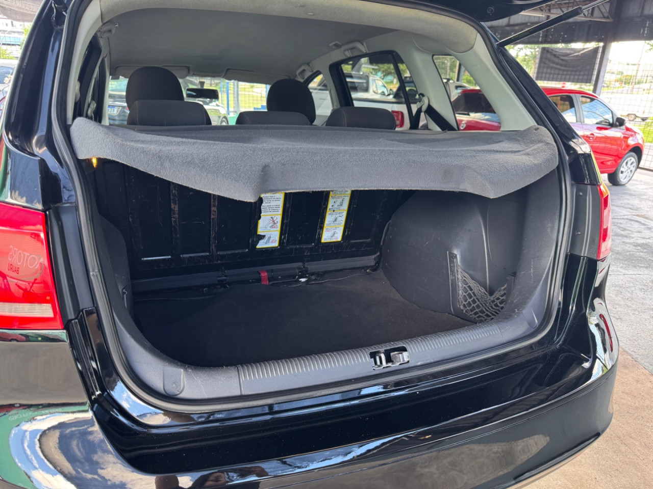 VOLKSWAGEN Space Fox 1.6 4P FLEX I-TREND