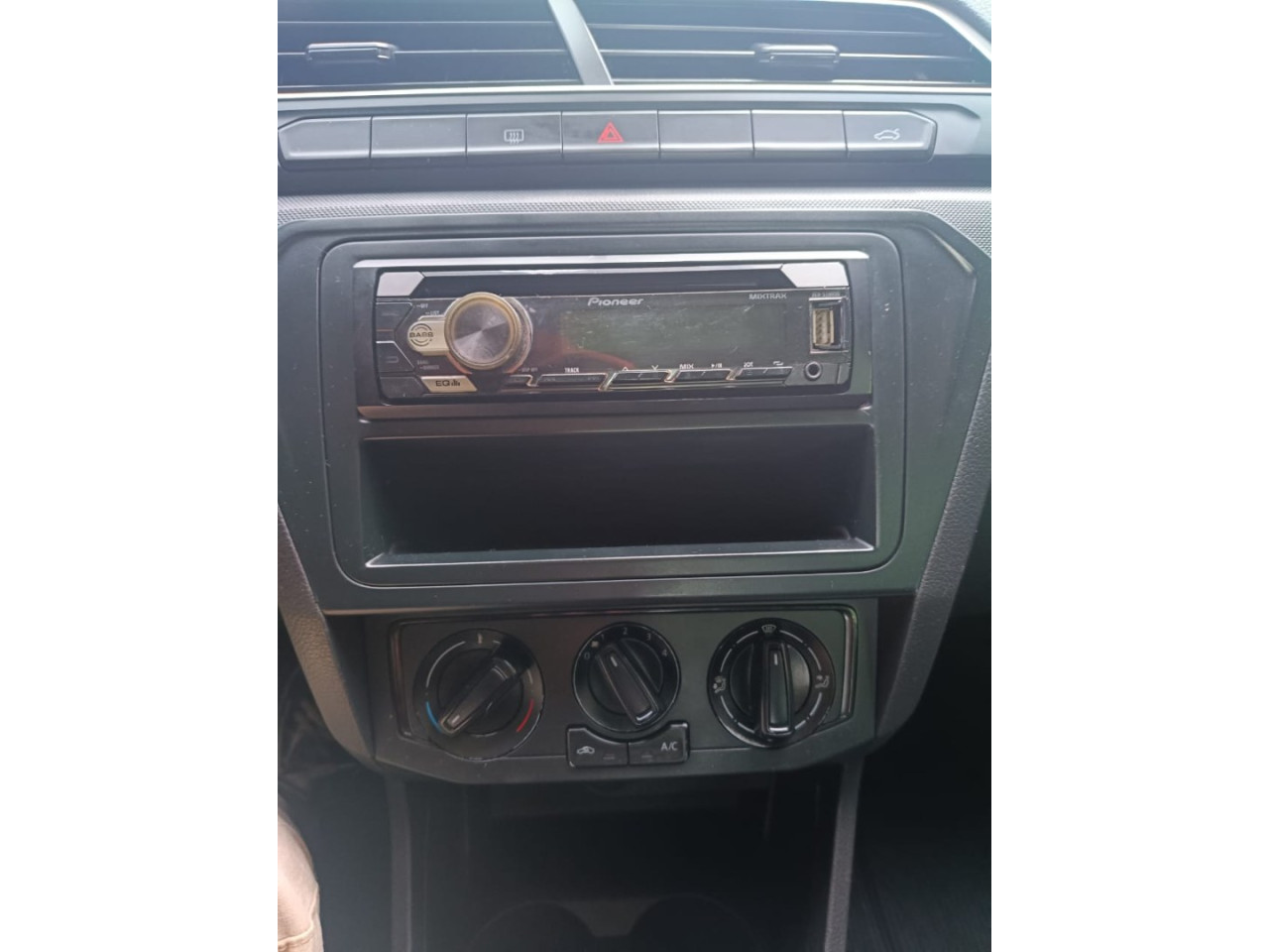 VOLKSWAGEN Gol 1.0 12V FLEX MPI G8