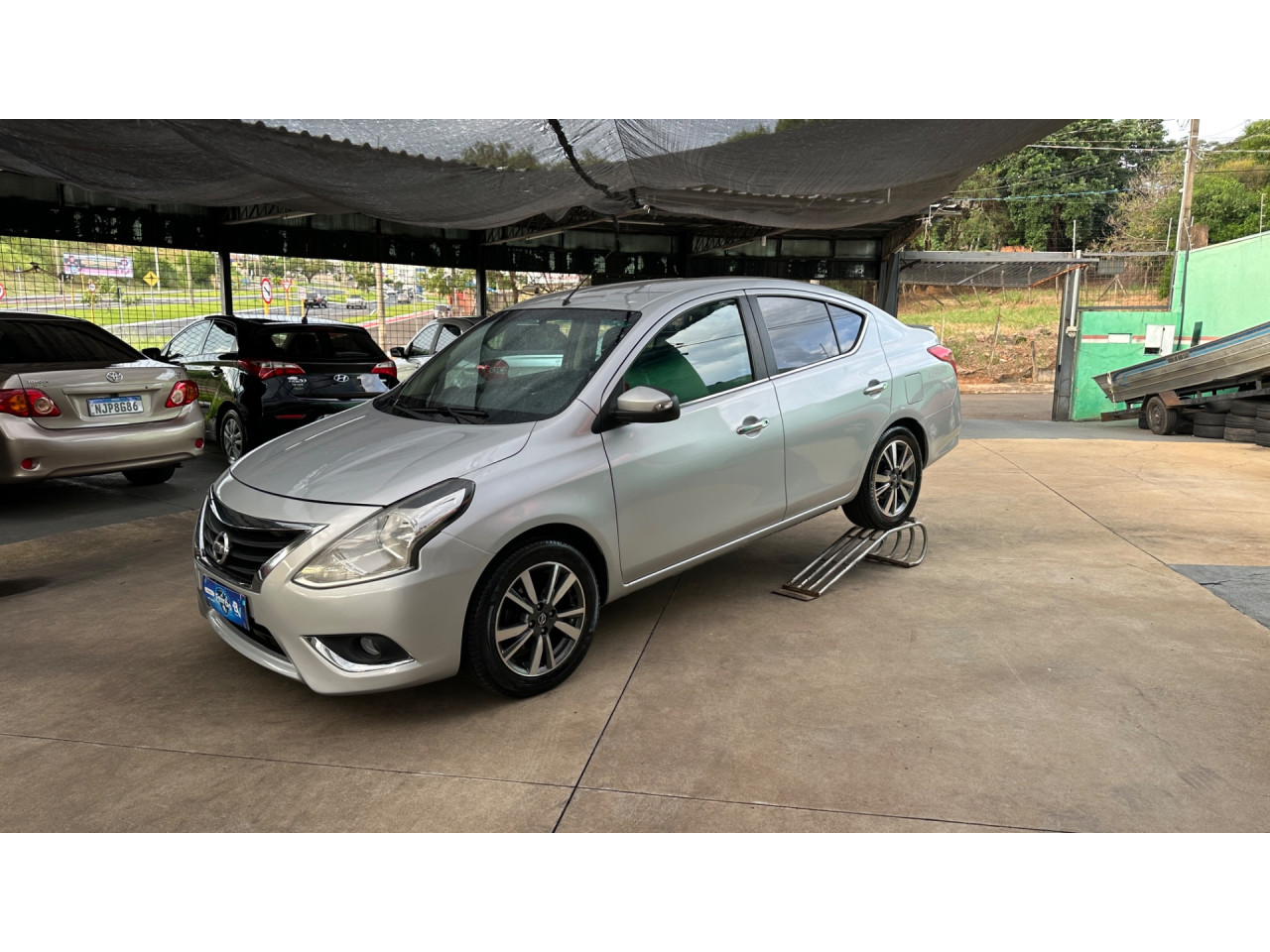 NISSAN Versa Sedan 1.6 16V 4P SL FLEX XTRONIC AUTOMÁTICO CVT