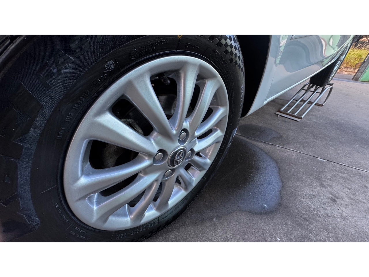 TOYOTA Etios Hatch 1.3 16V 4P FLEX