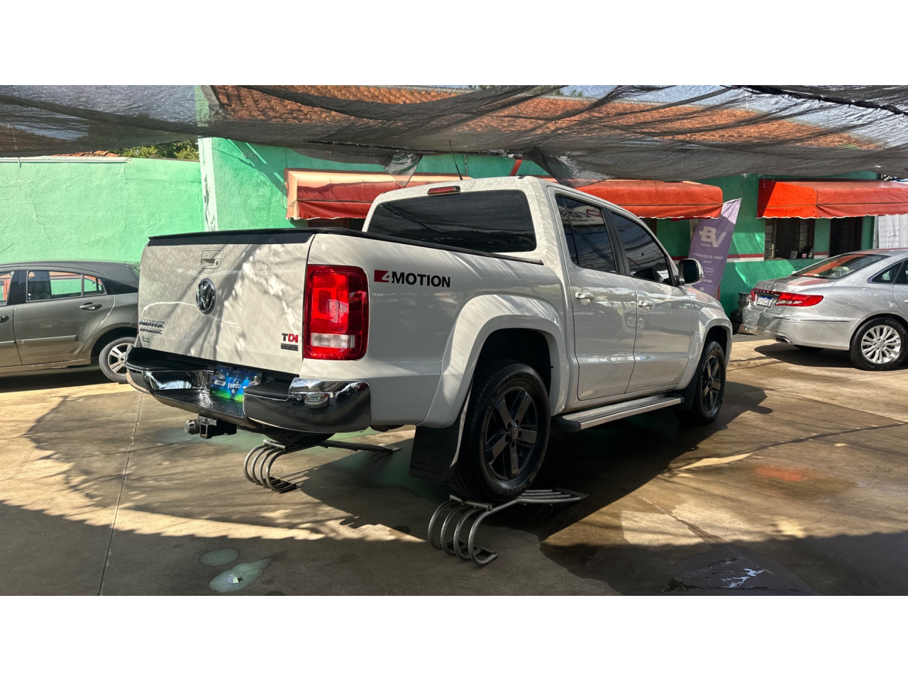 VOLKSWAGEN Amarok 2.0 16V 4X4 CABINE DUPLA HIGHLINE TURBO INTERCOOLER AUTOMÁTICO