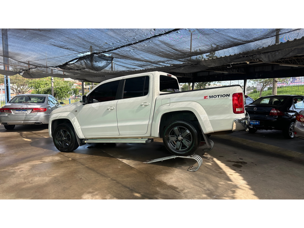 VOLKSWAGEN Amarok 2.0 16V 4X4 CABINE DUPLA HIGHLINE TURBO INTERCOOLER AUTOMÁTICO