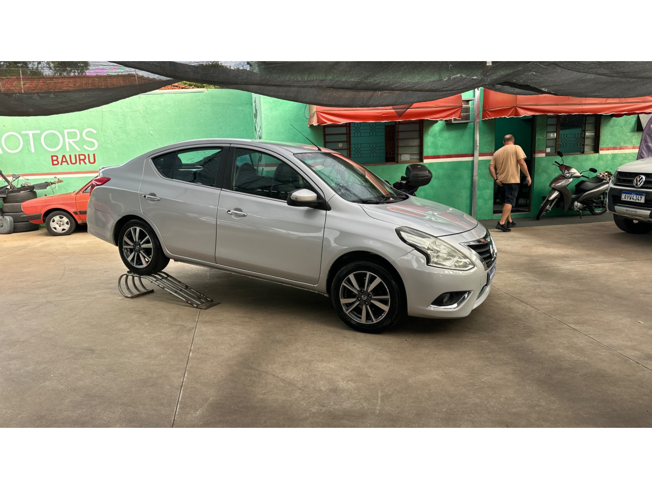 NISSAN Versa Sedan 1.6 16V 4P SL FLEX XTRONIC AUTOMÁTICO CVT