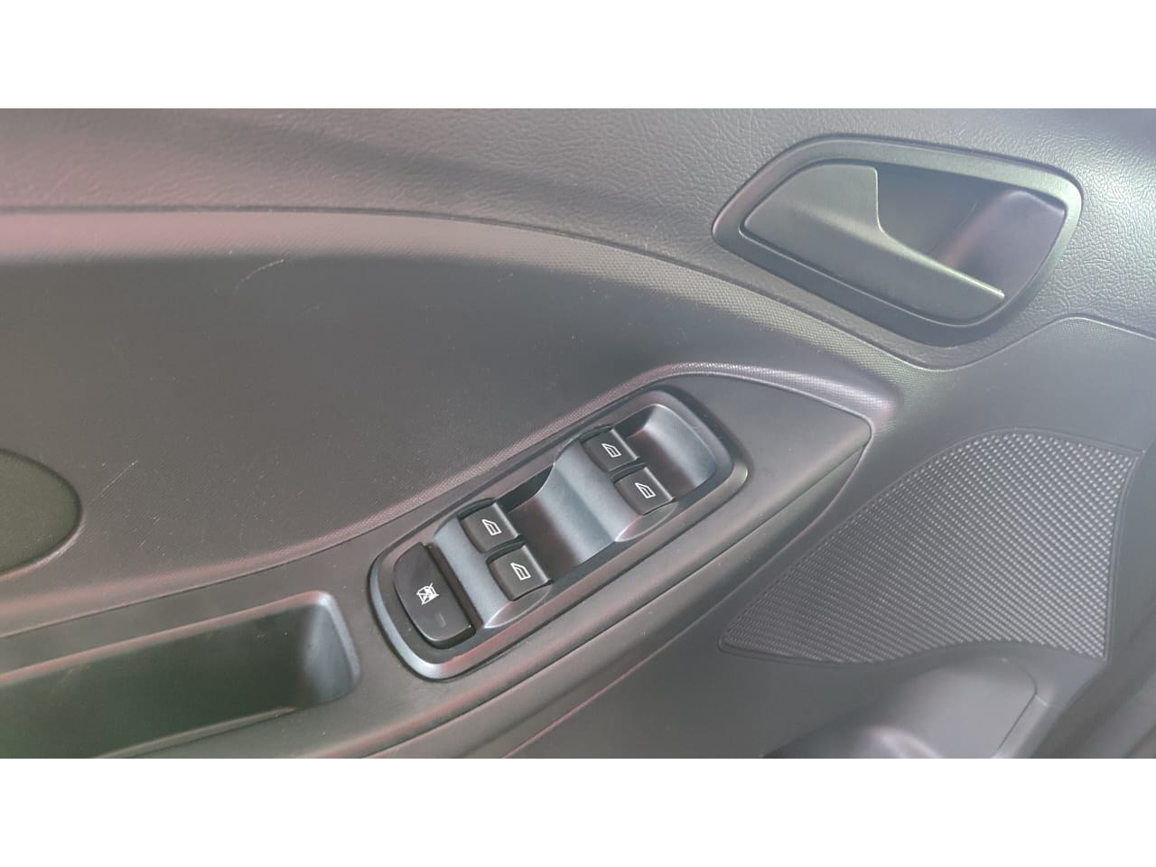 Ka + Sedan 1.5 12V 4P TI-VCT SE FLEX AUTOMÁTICO