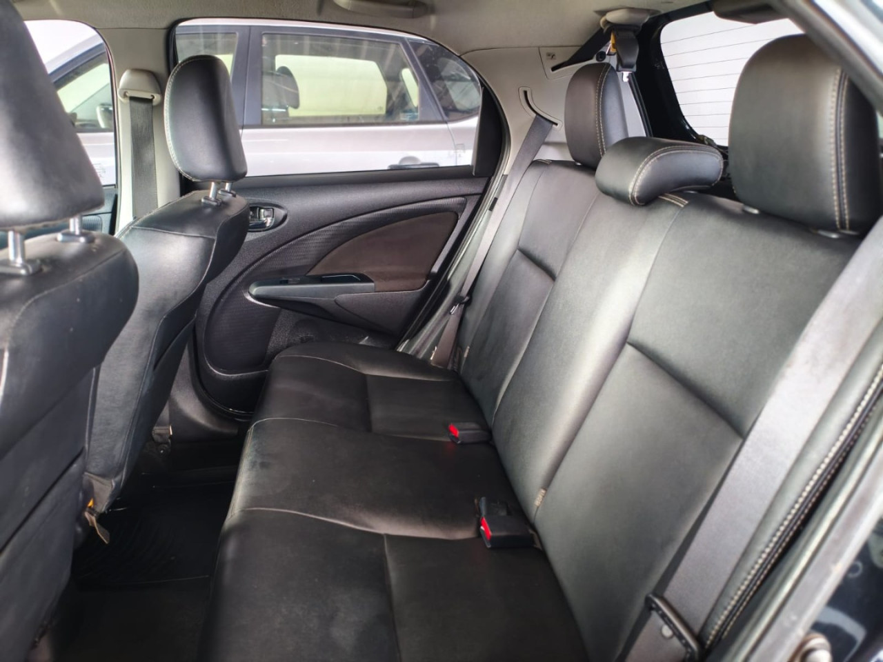 TOYOTA Etios Hatch 1.5 16V 4P FLEX XLS AUTOMÁTICO