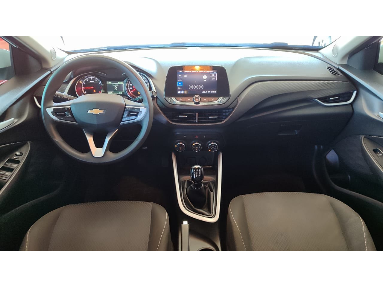Onix Hatch 1.0 4P FLEX LT PLUS