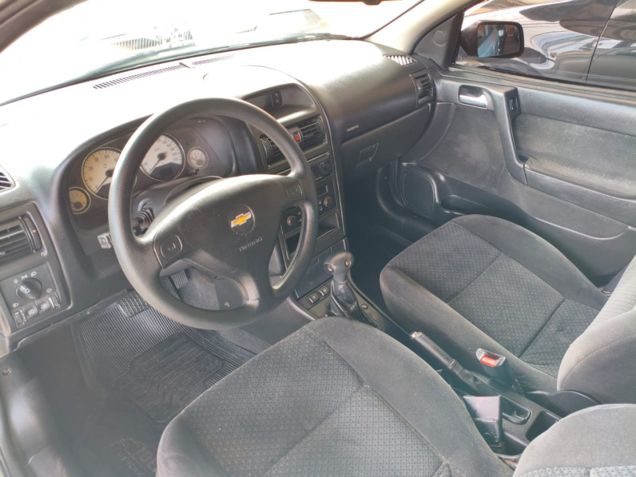 CHEVROLET Astra Hatch 2.0 4P ADVANTAGE FLEX AUTOMÁTICO