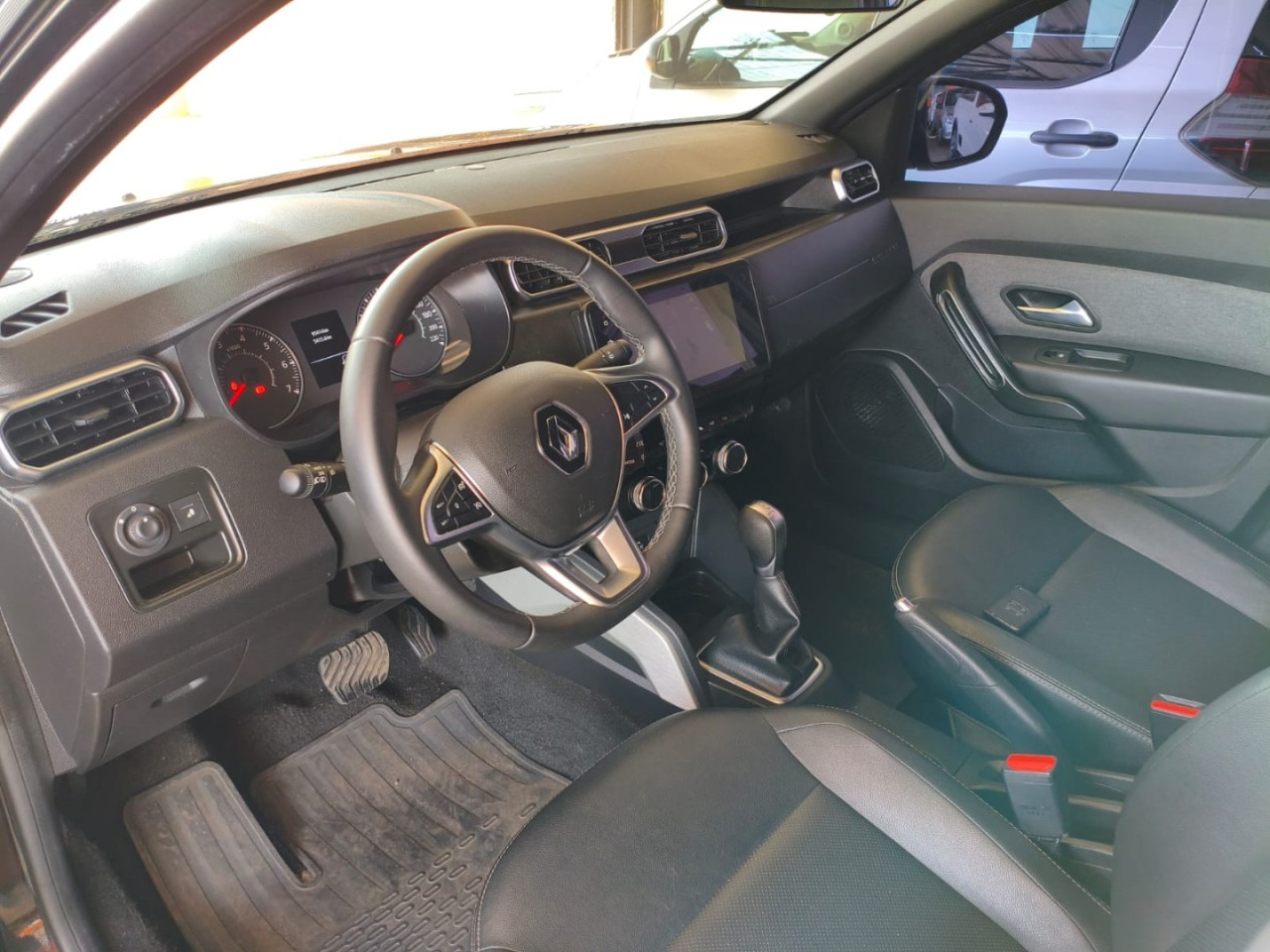 Duster 1.6 16V 4P FLEX SCE ICONIC X-TRONIC AUTOMÁTICO