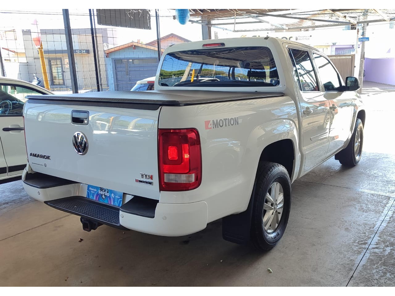 Amarok 2.0 16V CABINE DUPLA  HIGHLINE 4X4 TURBO INTERCOOLER