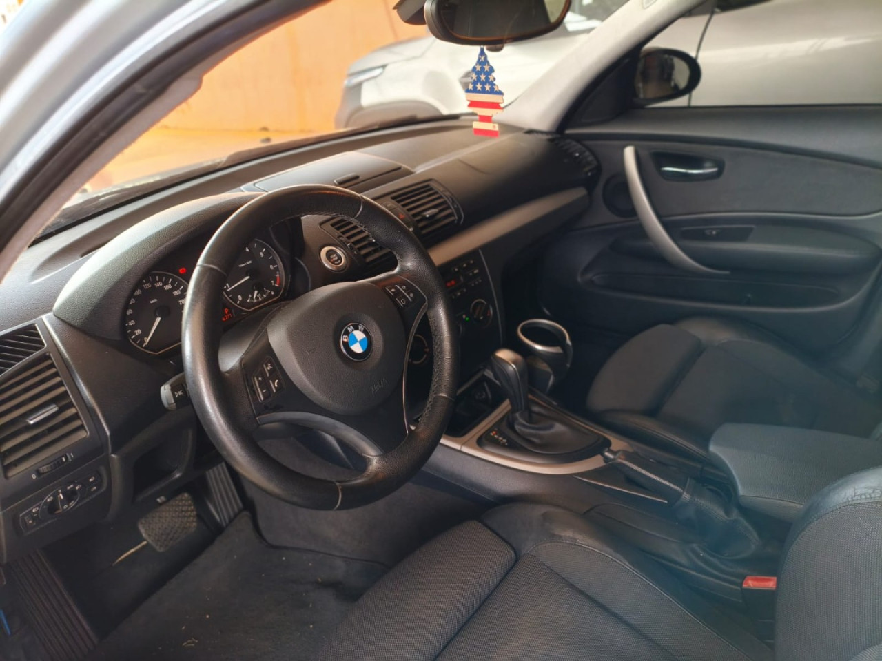 BMW 118I 1.8 16V 4P UE71 AUTOMÁTICO
