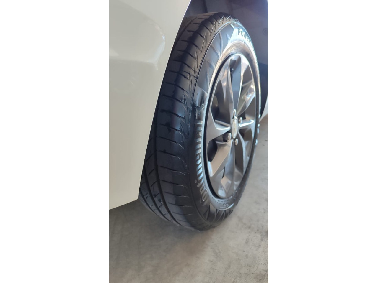 Onix Hatch 1.0 4P FLEX LT PLUS