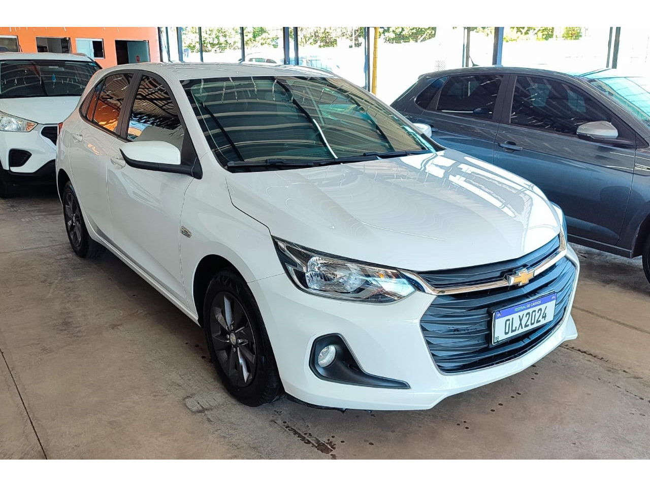 Onix Hatch 1.0 4P FLEX LT PLUS