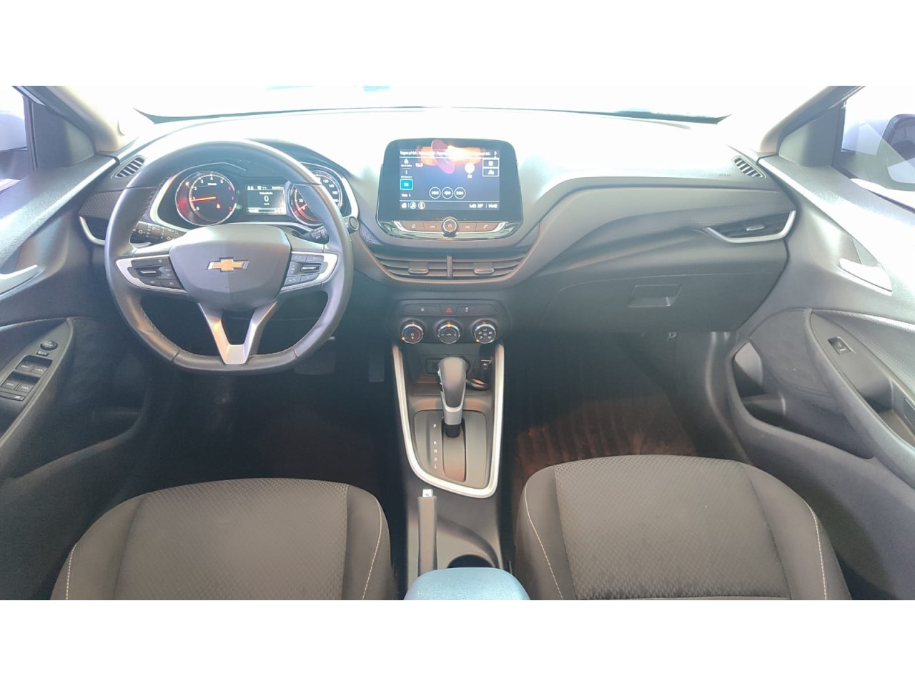 Onix Hatch 1.0 4P FLEX LTZ TURBO AUTOMÁTICO