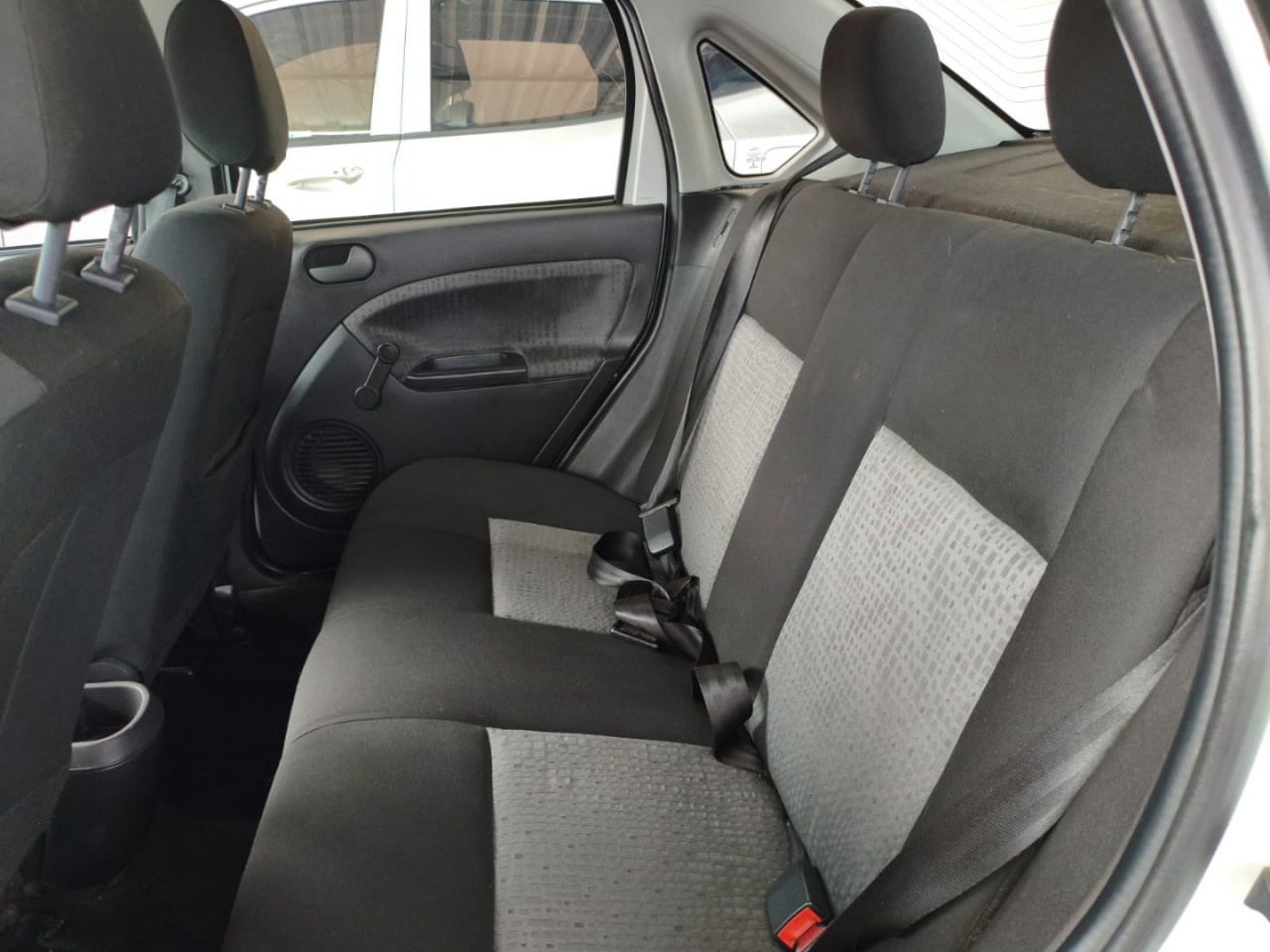 FORD Fiesta Sedan 1.6 4P SE FLEX