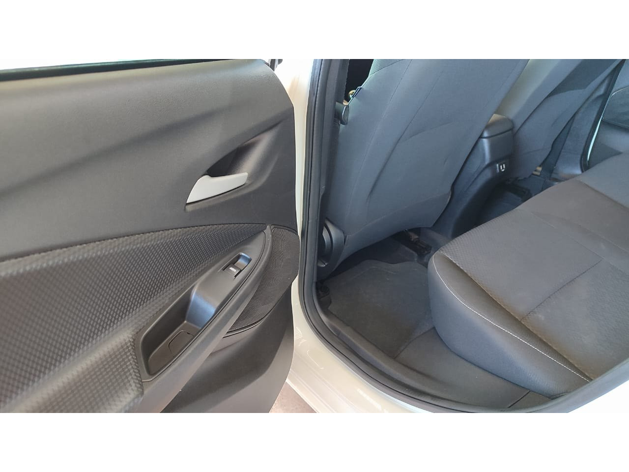 Onix Hatch 1.0 4P FLEX LT PLUS