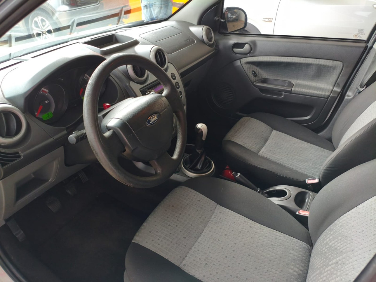 FORD Fiesta Sedan 1.6 4P SE FLEX