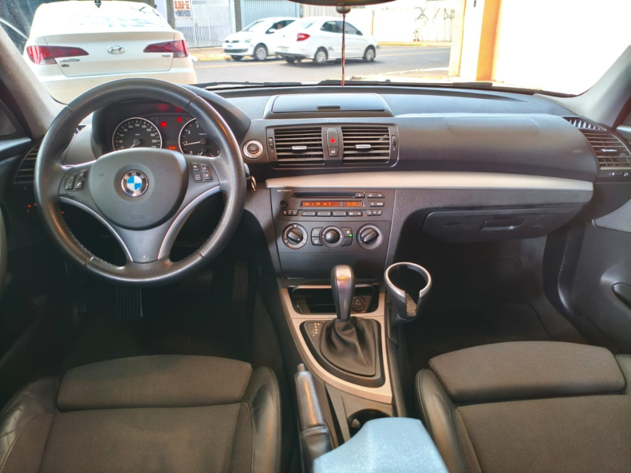 BMW 118I 1.8 16V 4P UE71 AUTOMÁTICO