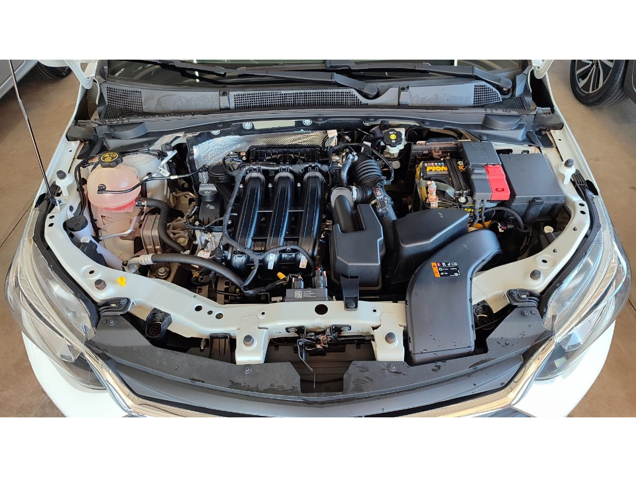 Onix Hatch 1.0 4P FLEX LT PLUS