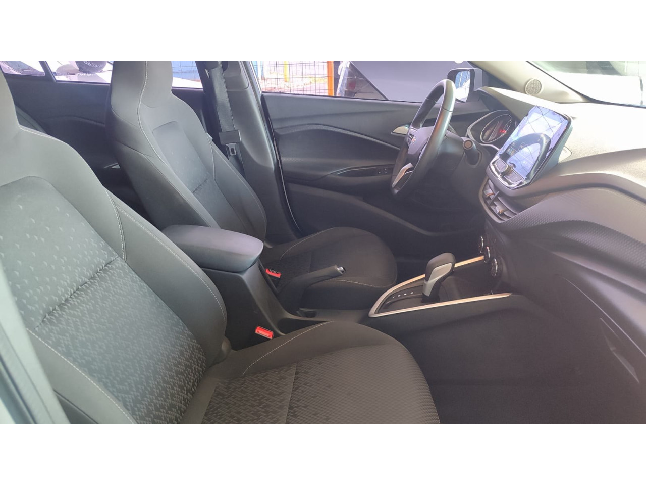 Onix Hatch 1.0 4P FLEX LTZ TURBO AUTOMÁTICO